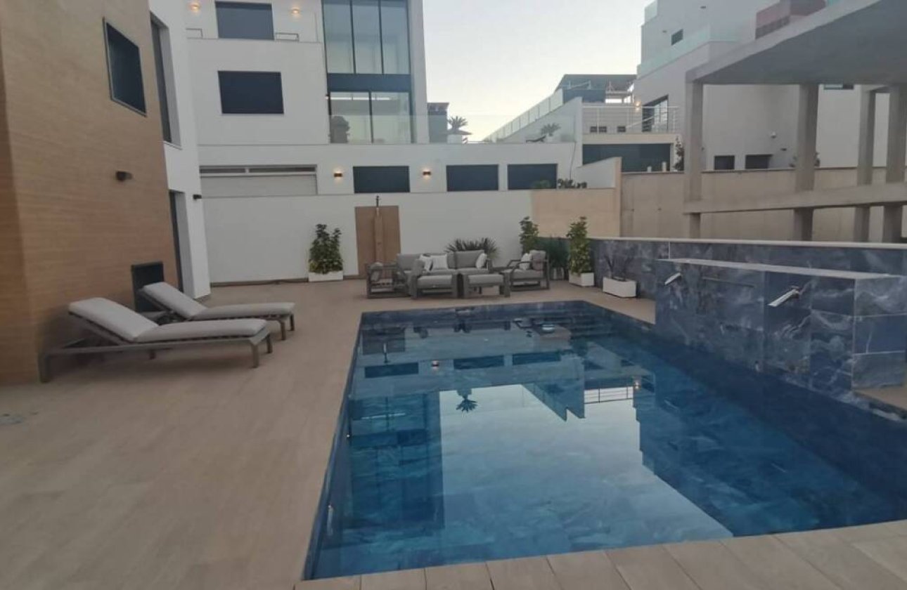 New Build - Villa -
Campoamor