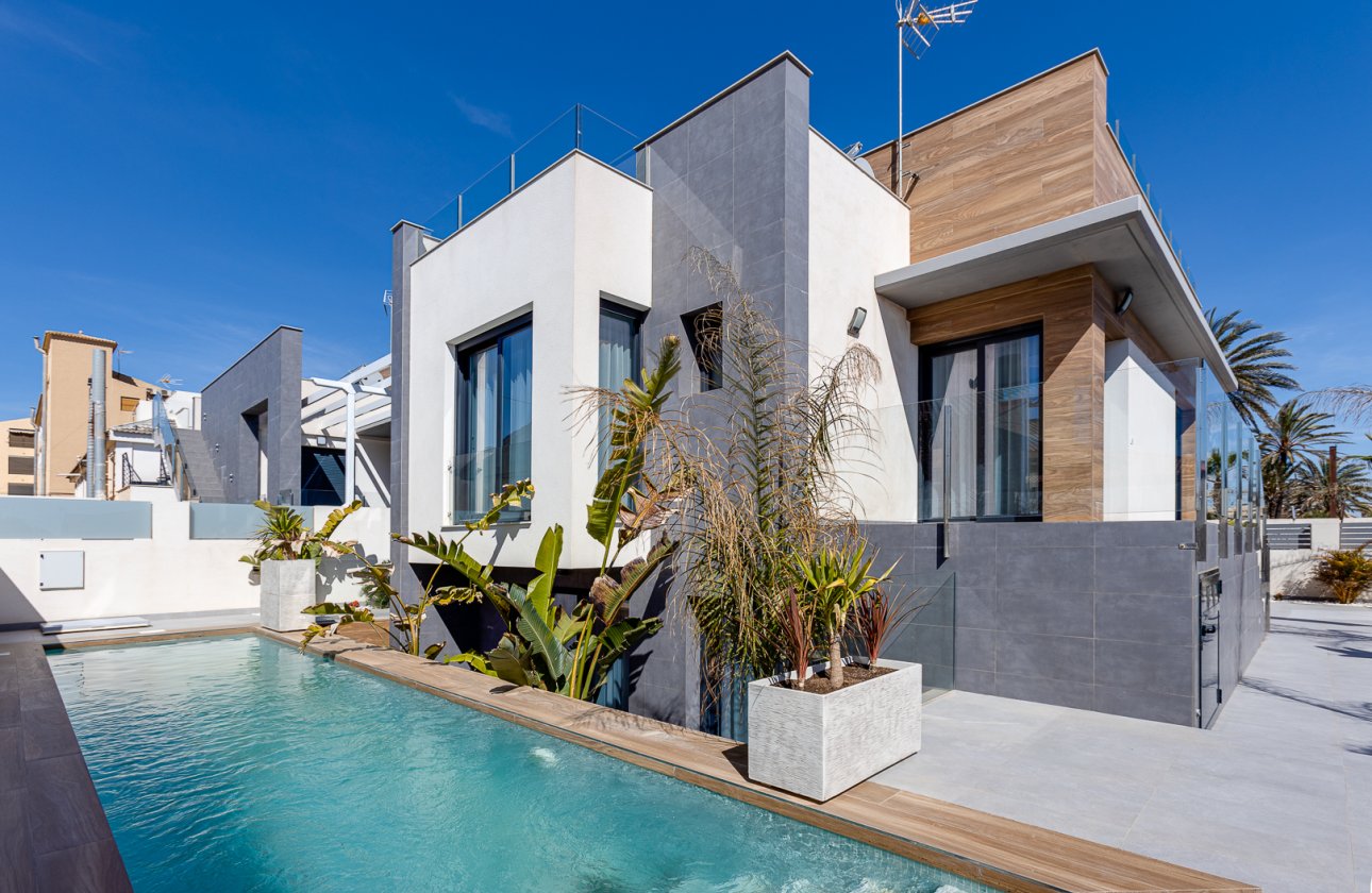 Obra nueva - detached -
La Mata