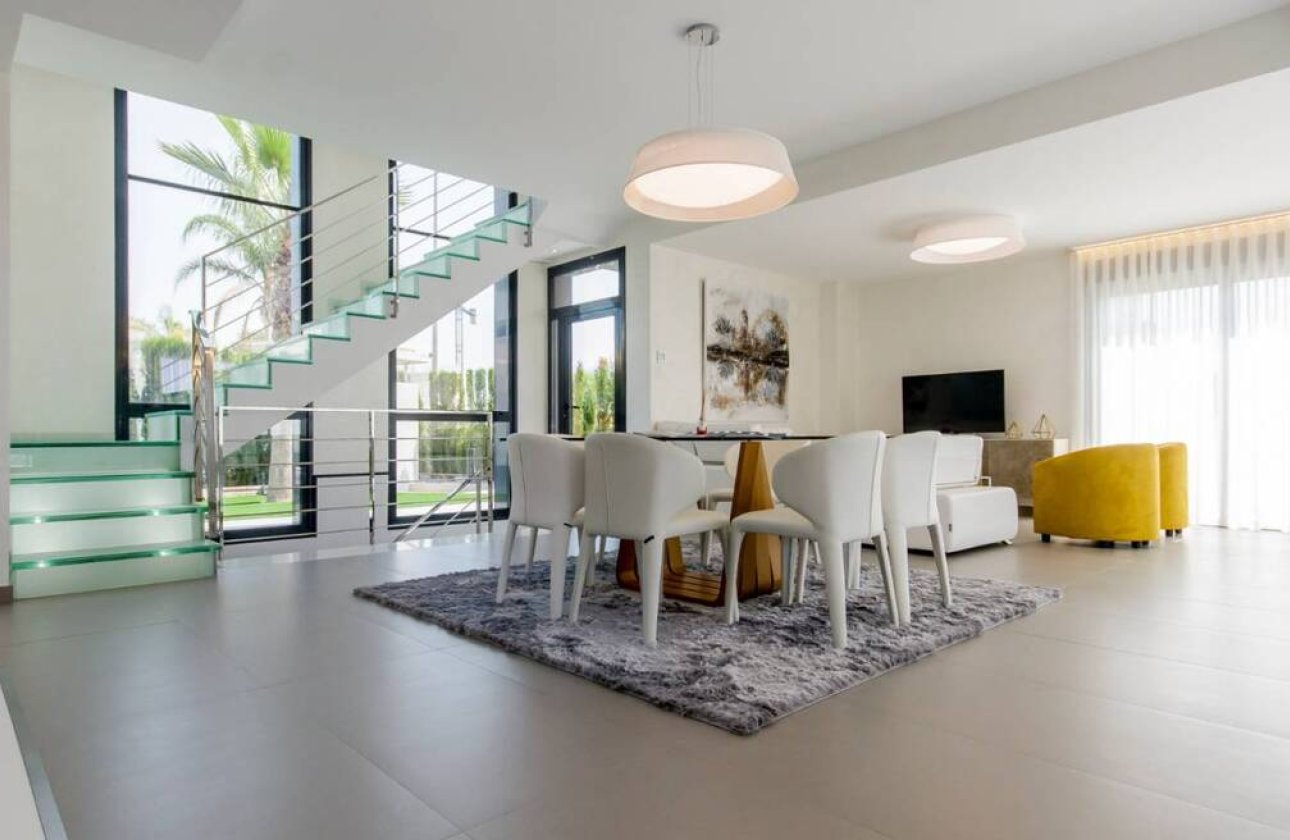 Obra nueva - Villa -
Campoamor