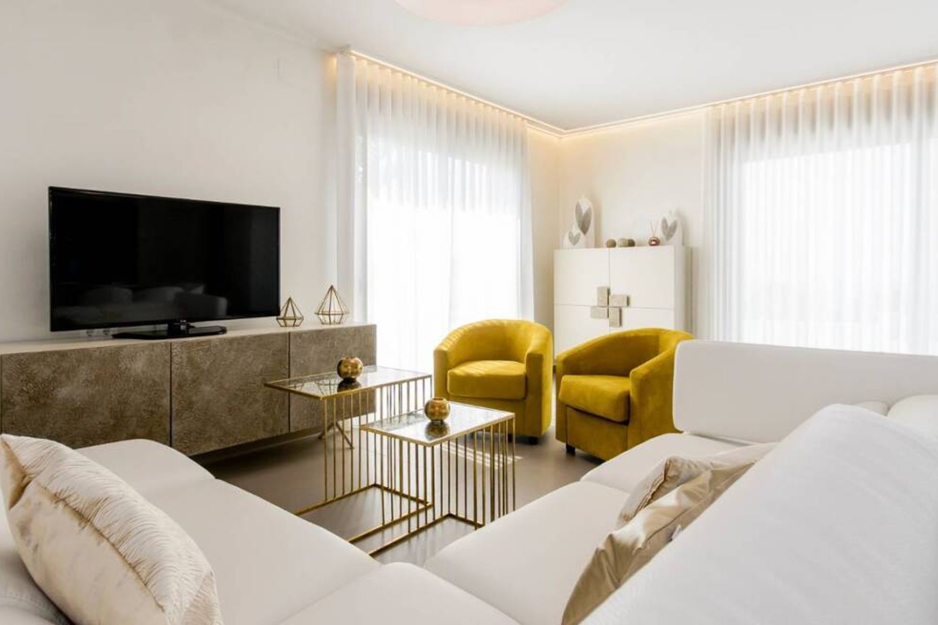 Obra nueva - Villa -
Campoamor