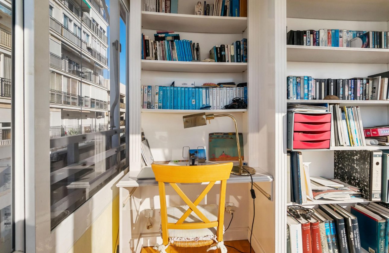 Resale - Apartamento -
Torrevieja - CLUB NAUTICO TORREVIEJA