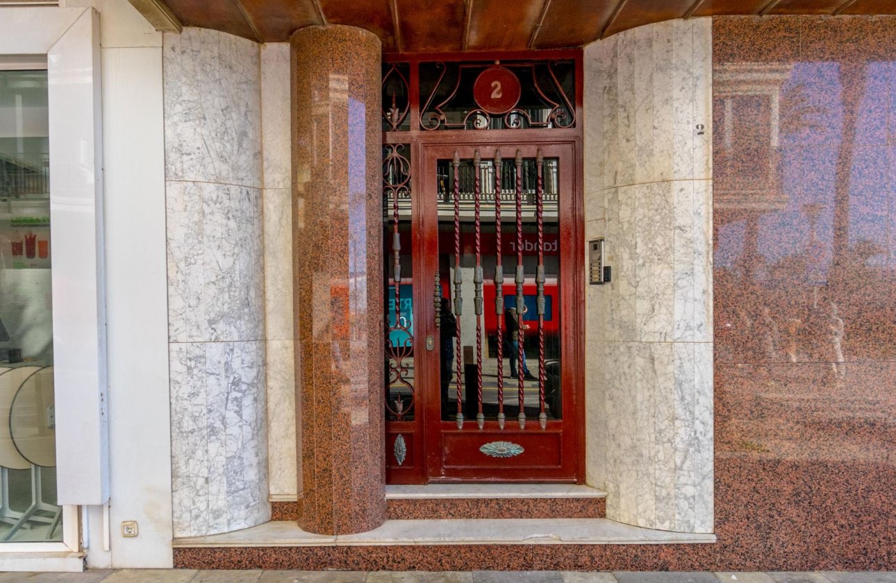 Resale - Apartamento -
Torrevieja - CLUB NAUTICO TORREVIEJA