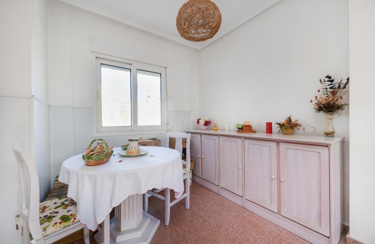 Resale - Apartamento -
Torrevieja - Parque de Las Naciones