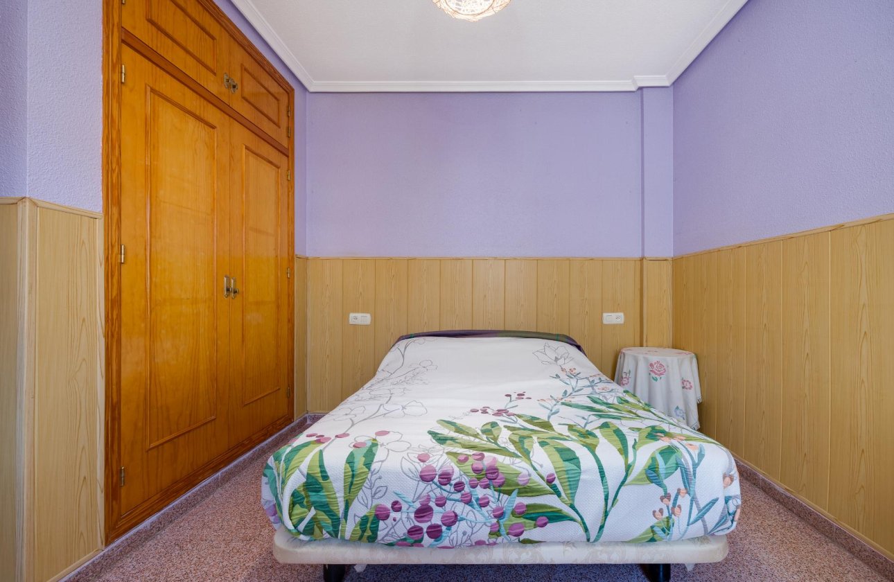 Resale - Apartamento -
Torrevieja - Parque de Las Naciones