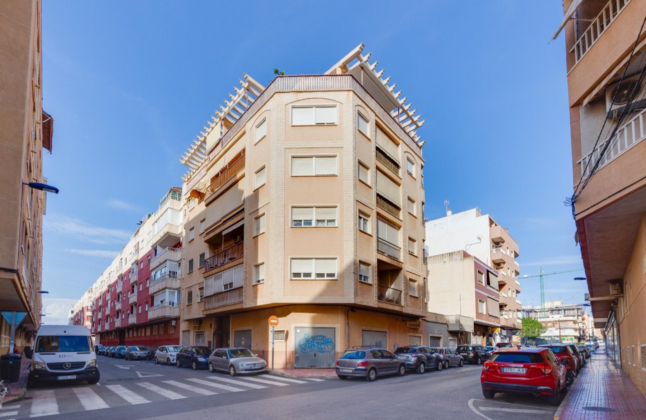 Resale - Apartamento -
Torrevieja - Parque de Las Naciones