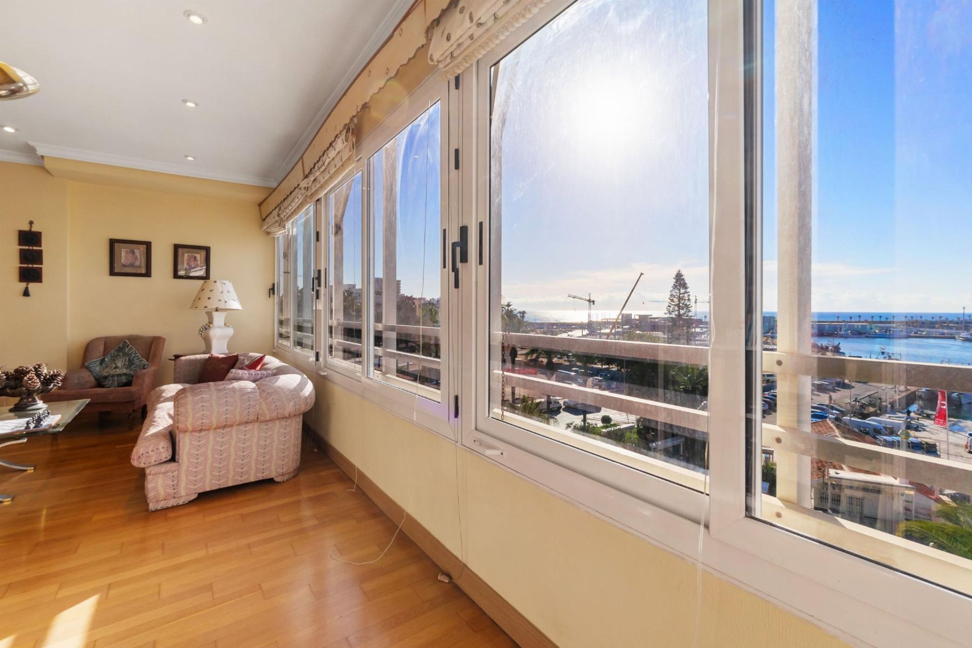 Resale - Apartamento -
Torrevieja - Piscinas naturales