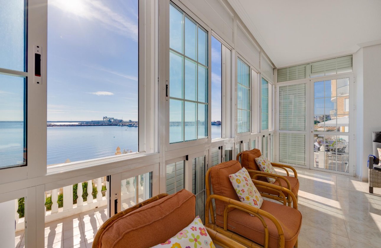 Resale - Apartamento -
Torrevieja - Playa del Acequión