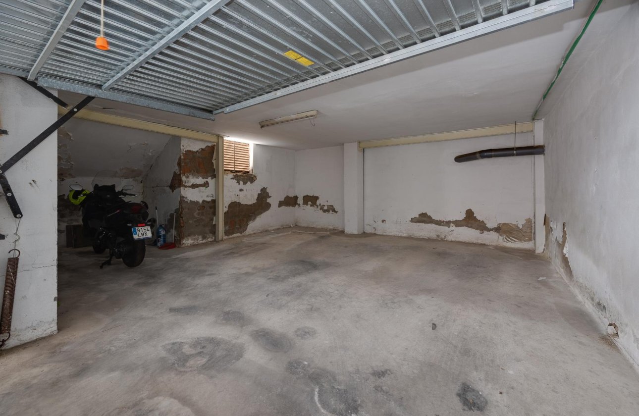 Resale - Apartamento -
Torrevieja - Playa del Acequión