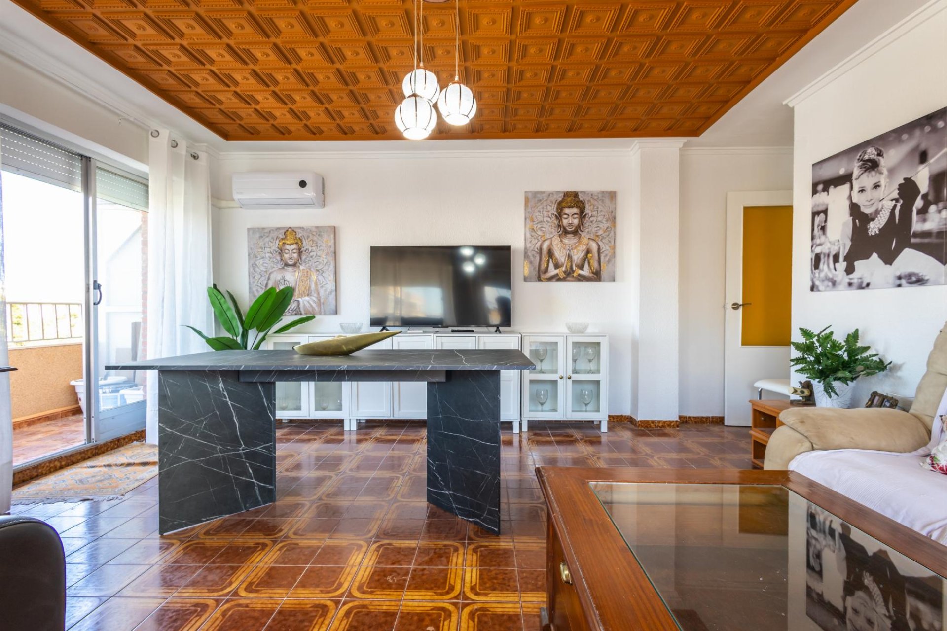 Resale - Apartamento -
Torrevieja - Playa del Acequión