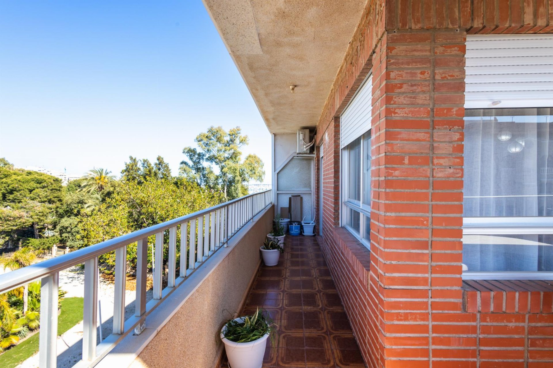 Resale - Apartamento -
Torrevieja - Playa del Acequión