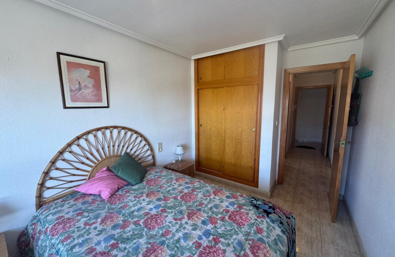 Resale - Apartamento -
Torrevieja - Playa del Acequión