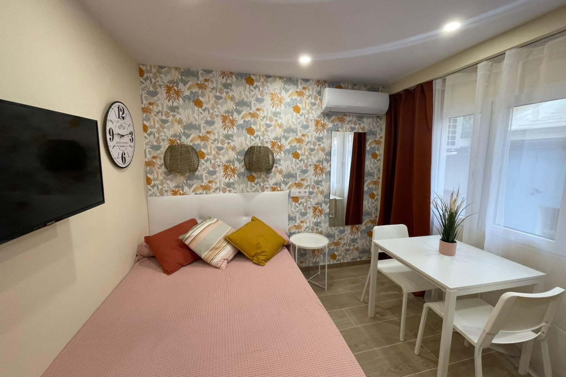 Resale - Apartment / flat -
Alicante - Alicante Centro