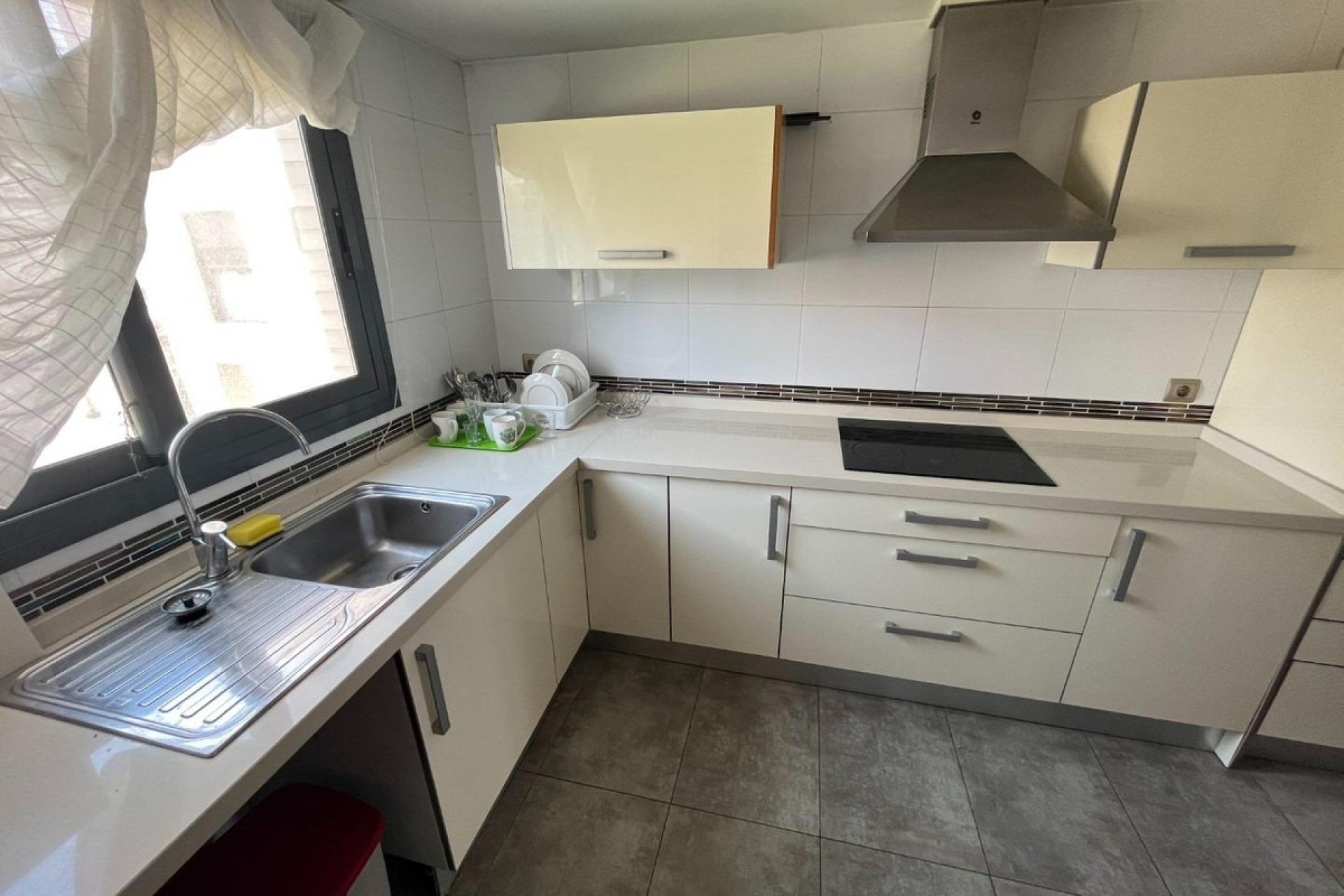 Resale - Apartment / flat -
Alicante - Alicante Centro