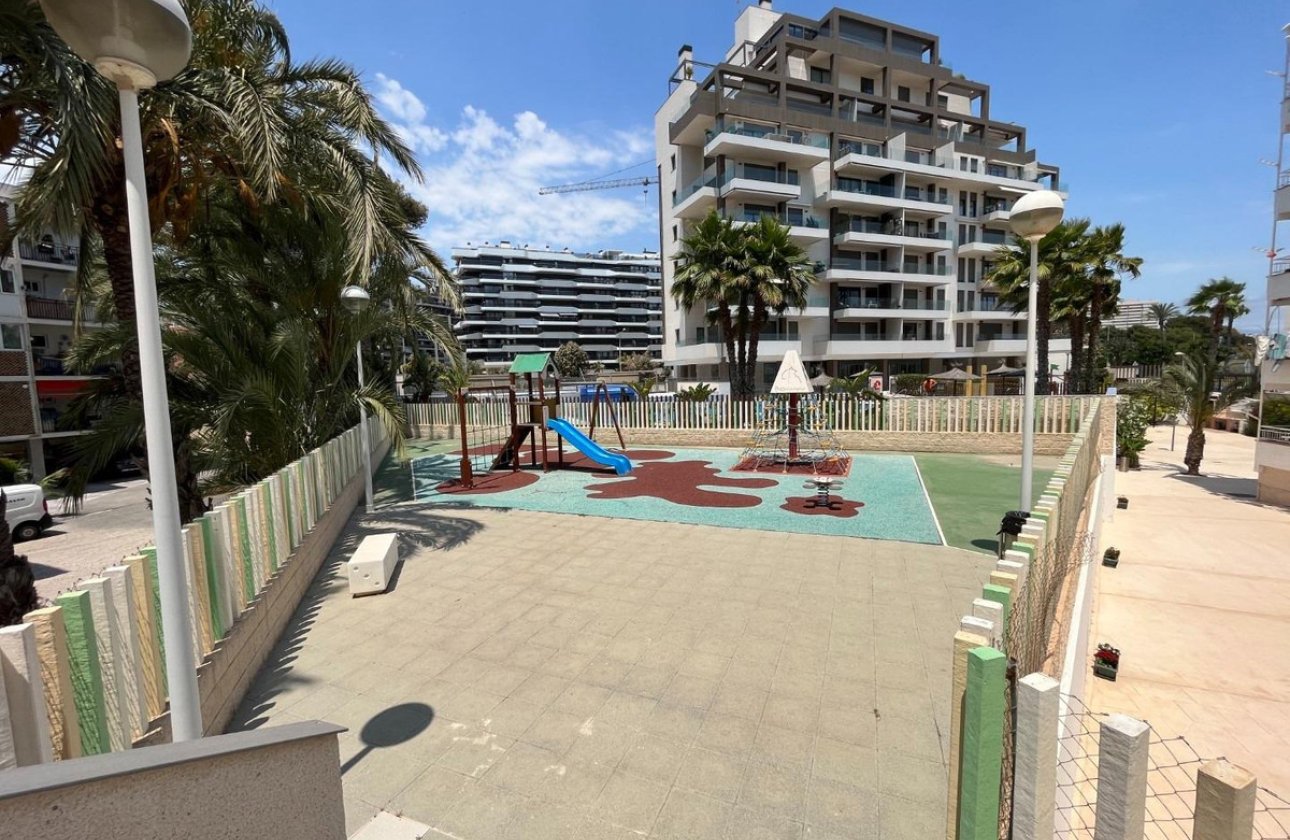 Resale - Apartment / flat -
Alicante - Alicante Centro