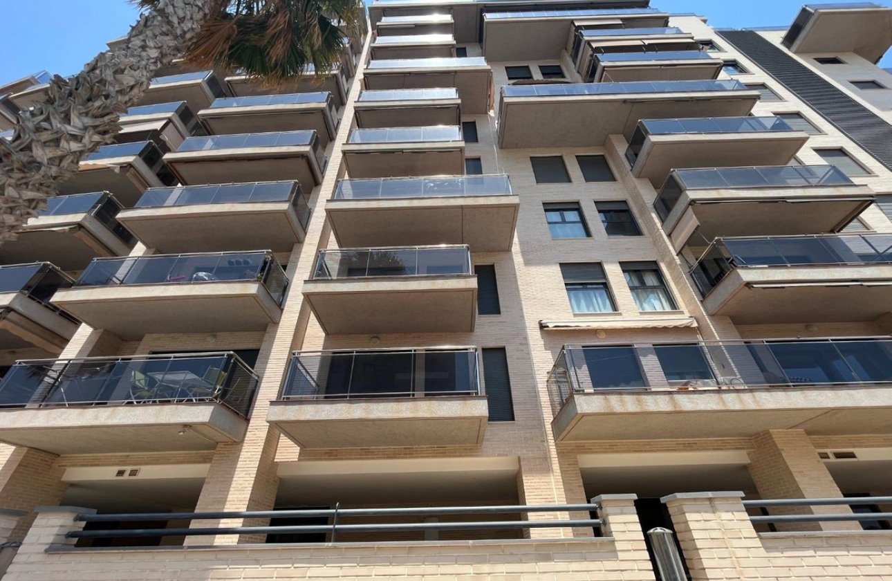 Resale - Apartment / flat -
Alicante - Alicante Centro