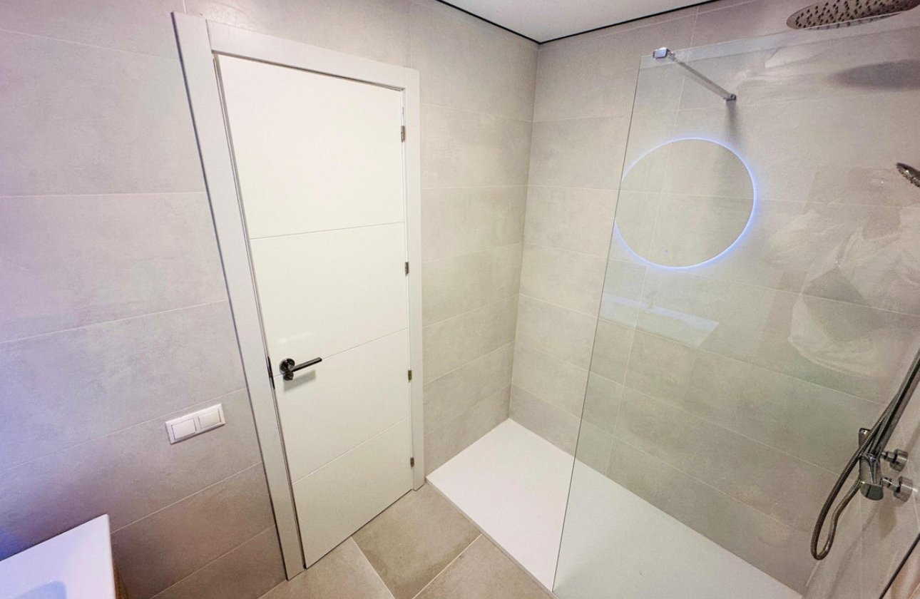 Resale - Apartment / flat -
Alicante - Alicante Centro