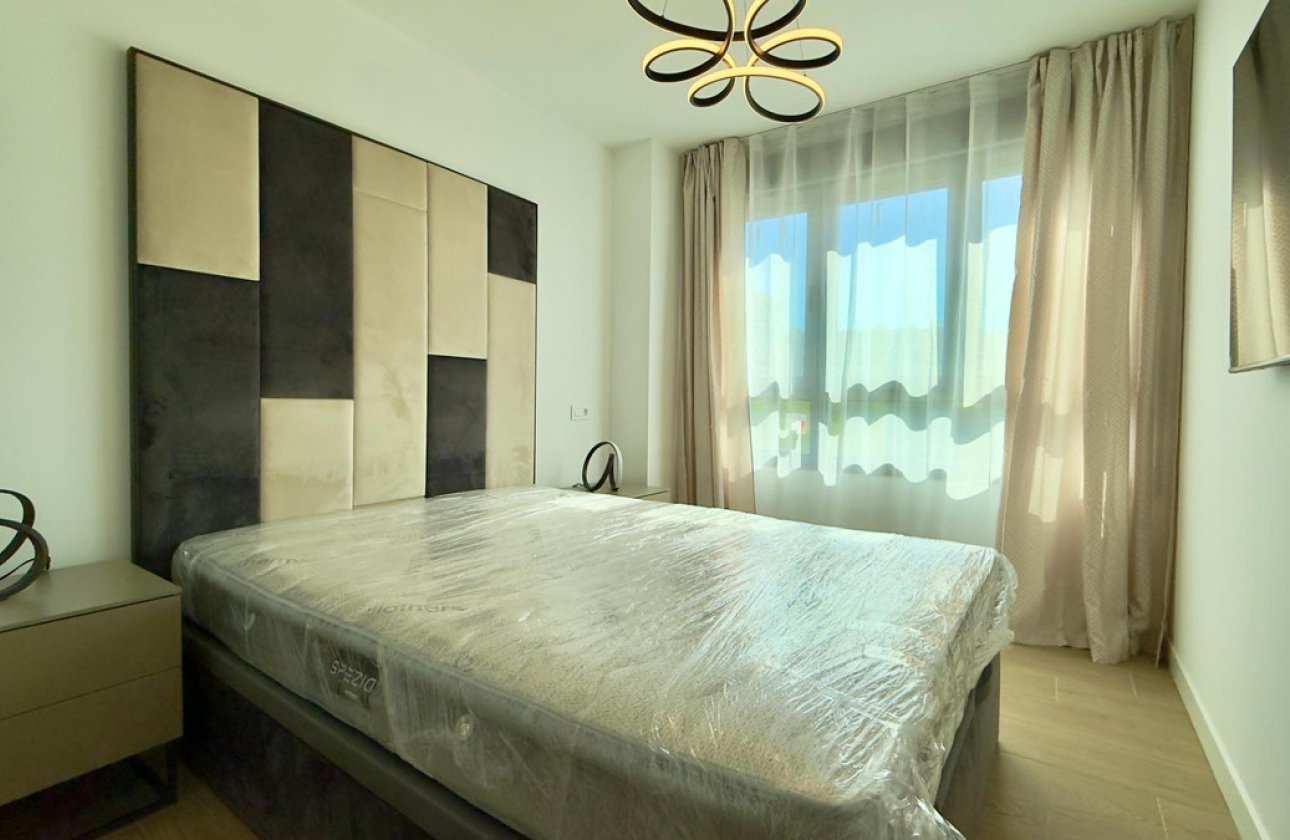 Resale - Apartment / flat -
Alicante - Alicante Centro