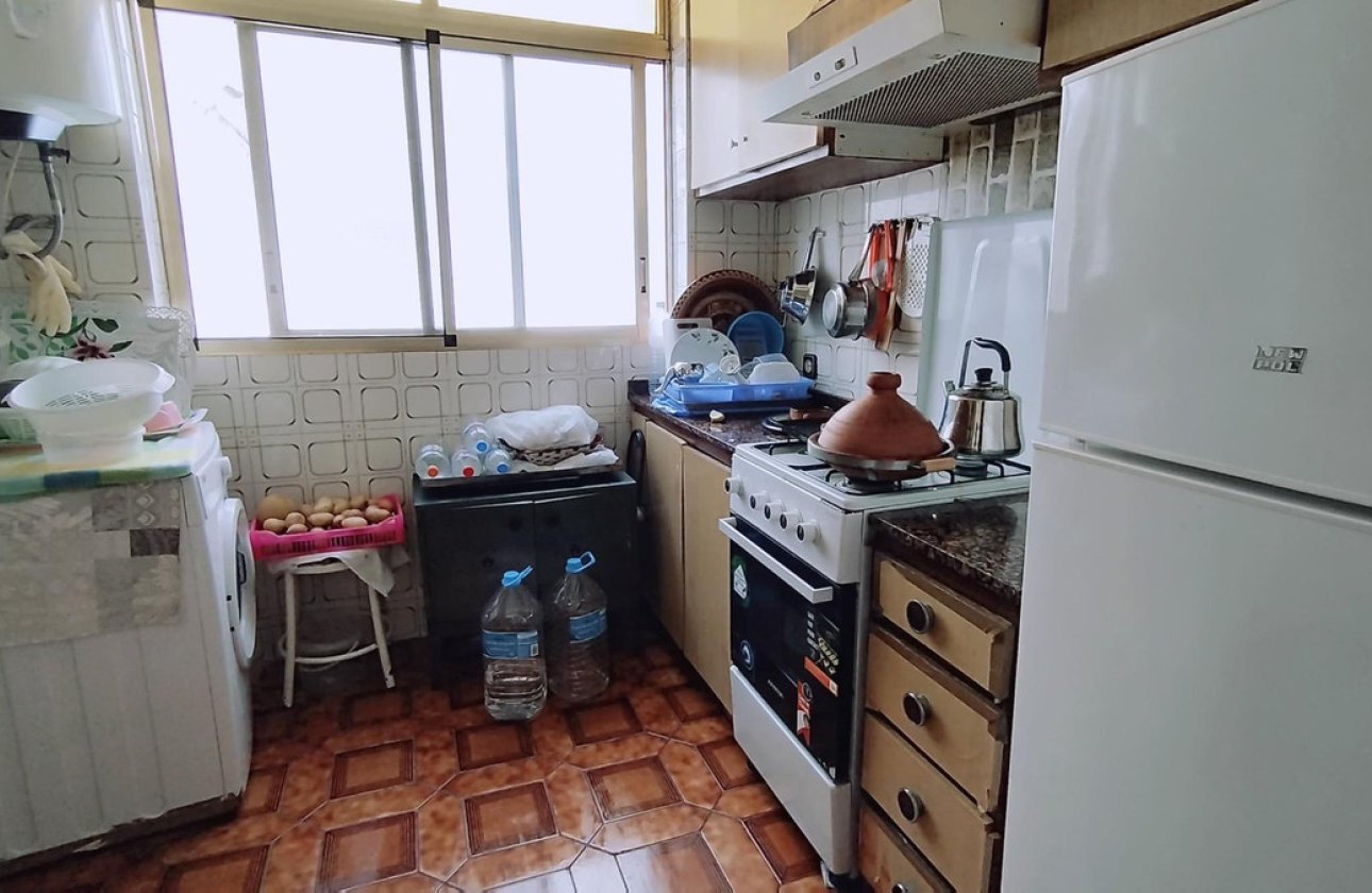 Resale - Apartment / flat -
Alicante - Alicante Centro