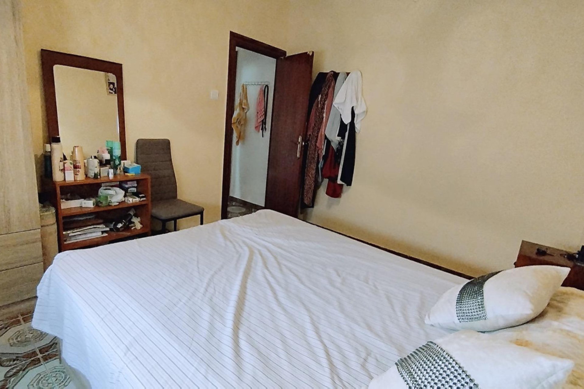 Resale - Apartment / flat -
Alicante - Alicante Centro