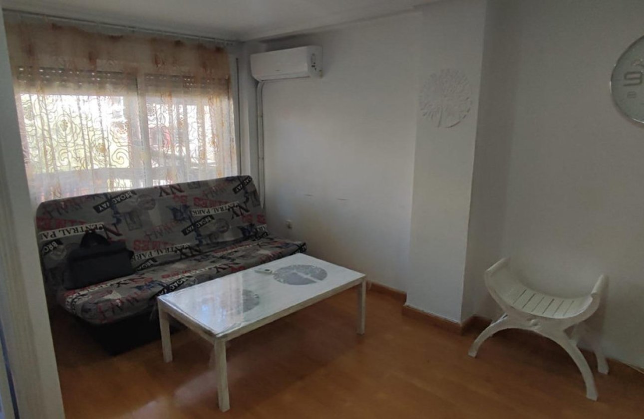 Resale - Apartment / flat -
Alicante - Alicante Centro