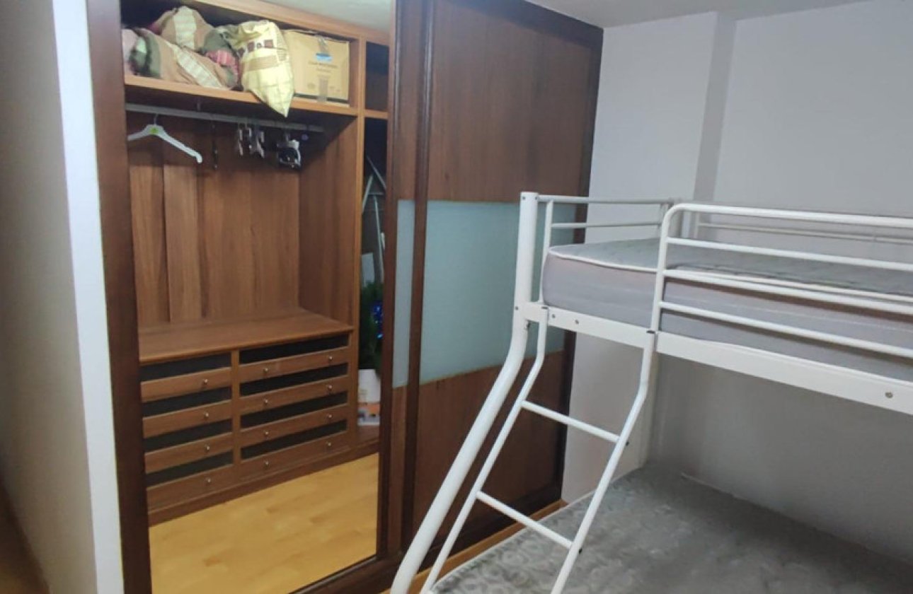 Resale - Apartment / flat -
Alicante - Alicante Centro