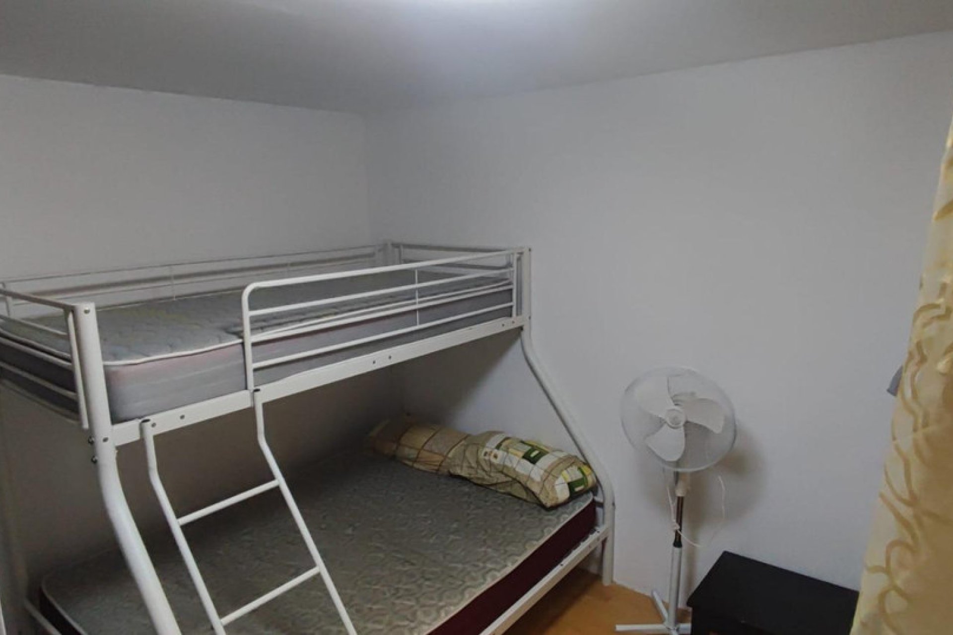 Resale - Apartment / flat -
Alicante - Alicante Centro