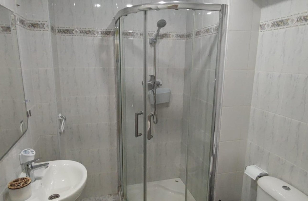 Resale - Apartment / flat -
Alicante - Alicante Centro