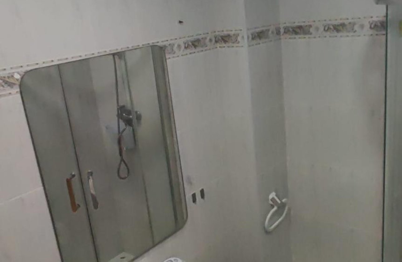 Resale - Apartment / flat -
Alicante - Alicante Centro