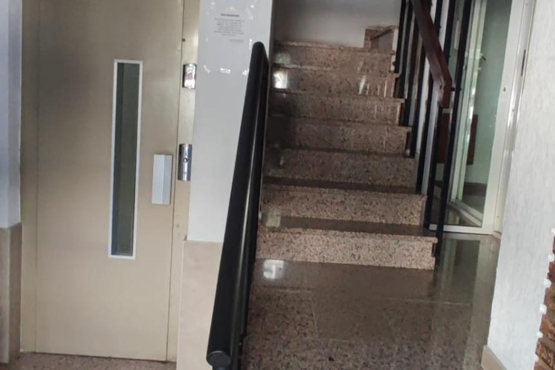 Resale - Apartment / flat -
Alicante - Alicante Centro