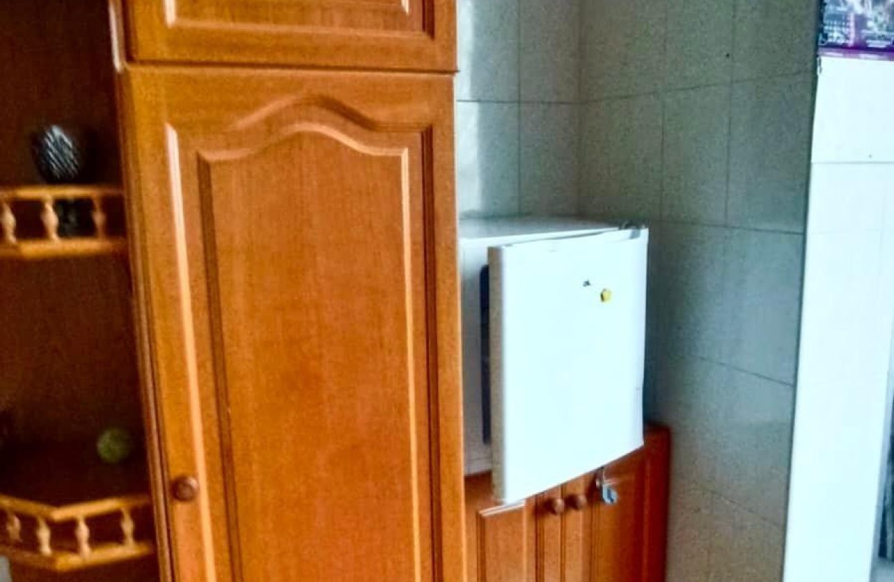 Resale - Apartment / flat -
Alicante - Alicante Centro