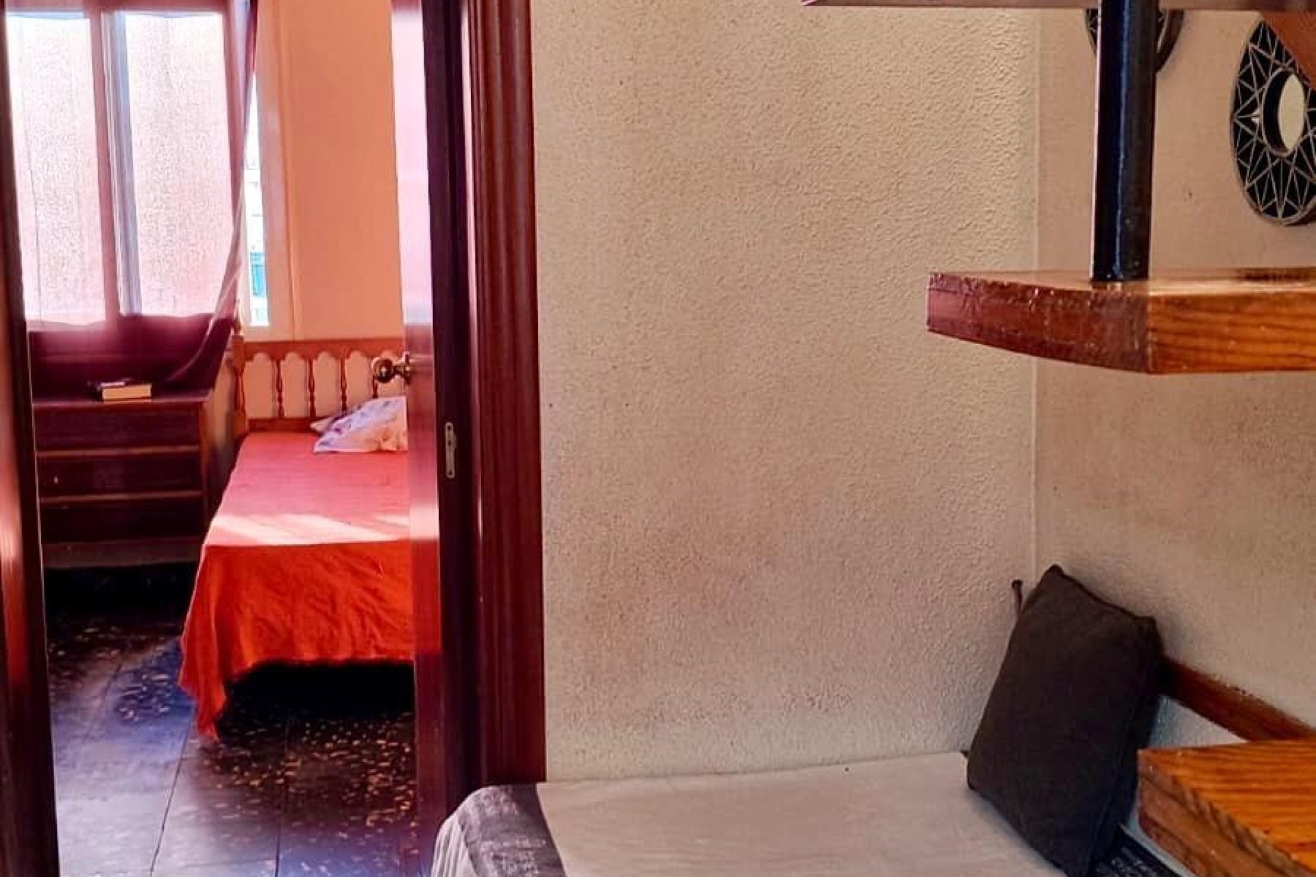 Resale - Apartment / flat -
Alicante - Alicante Centro