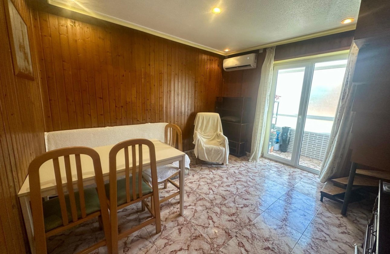 Resale - Apartment / flat -
Alicante - Alicante Centro