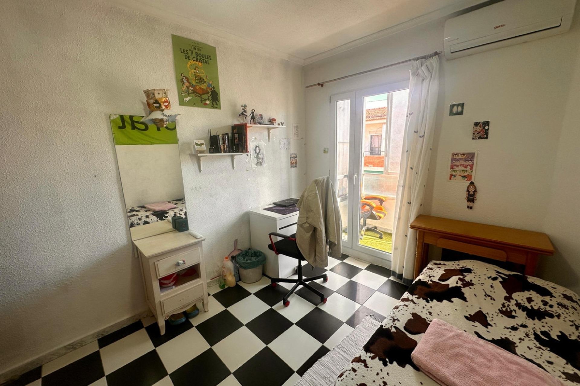 Resale - Apartment / flat -
Alicante - Alicante Centro