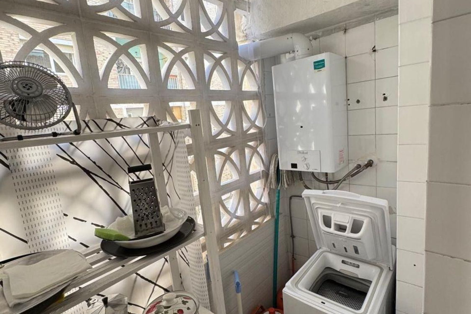 Resale - Apartment / flat -
Alicante - Alicante Centro