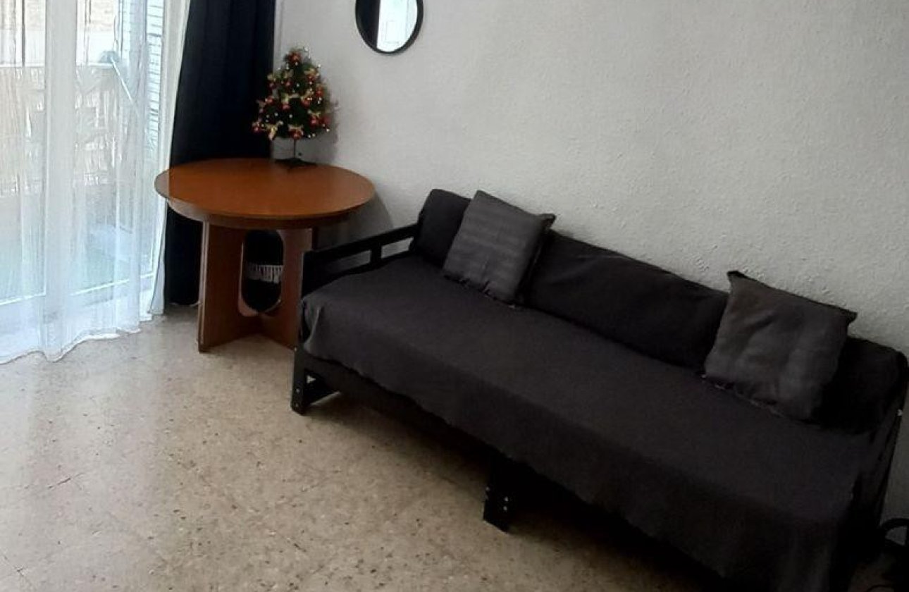 Resale - Apartment / flat -
Alicante - Alicante Centro