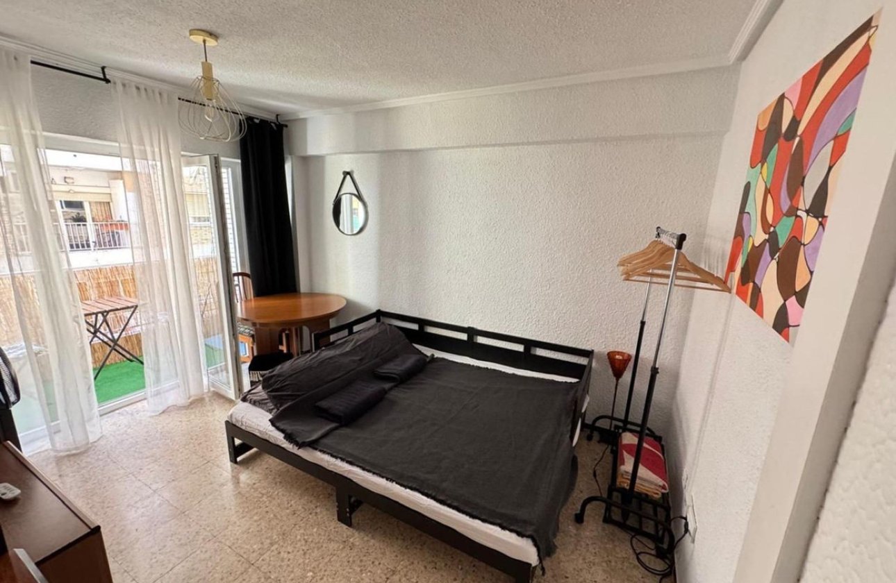 Resale - Apartment / flat -
Alicante - Alicante Centro
