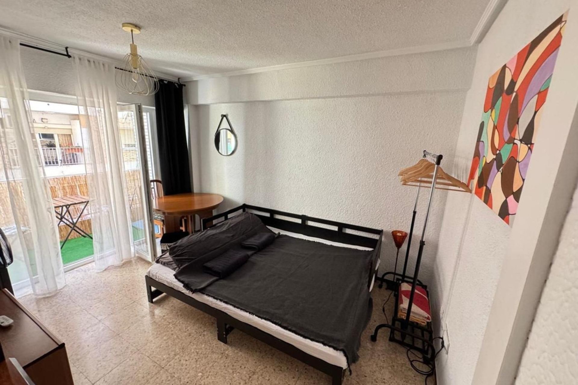 Resale - Apartment / flat -
Alicante - Alicante Centro