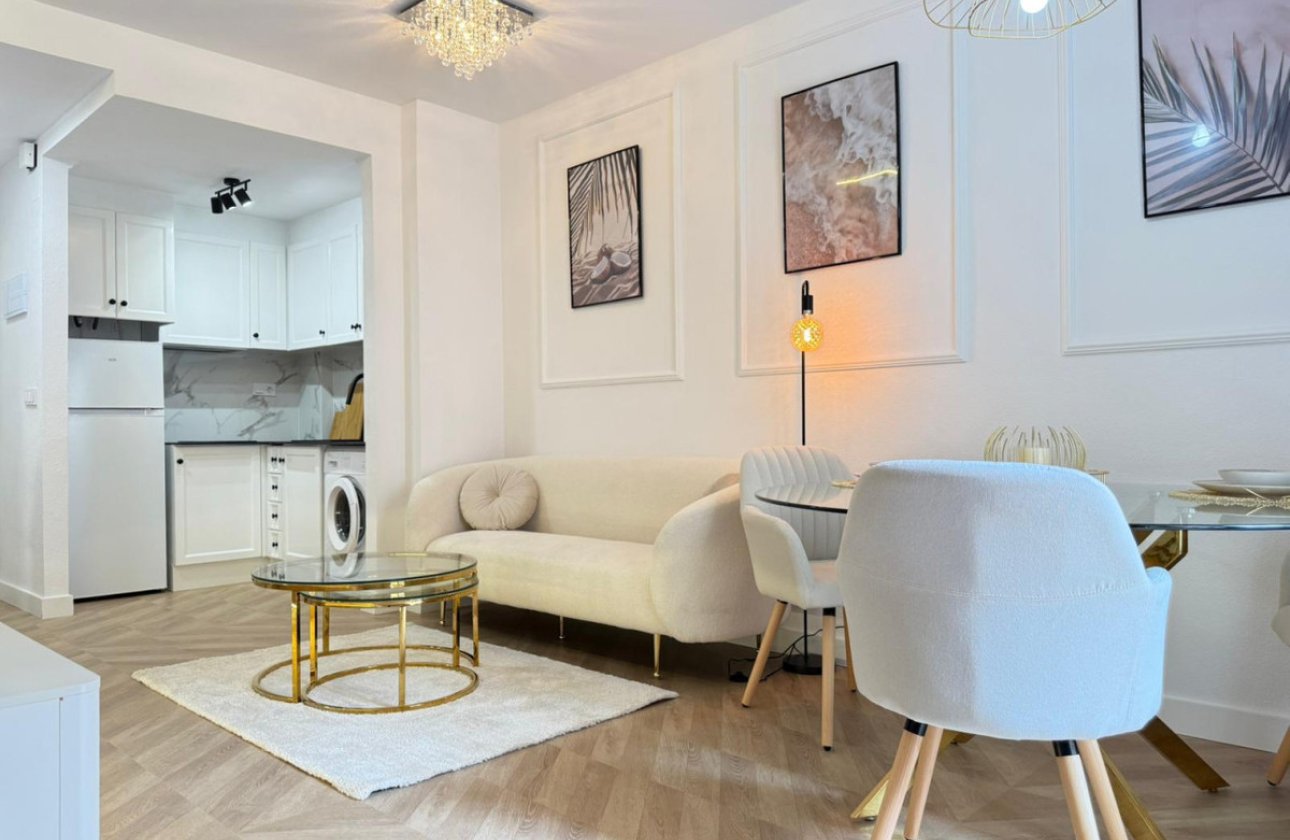 Resale - Apartment / flat -
Alicante City - Parque de las Naciones