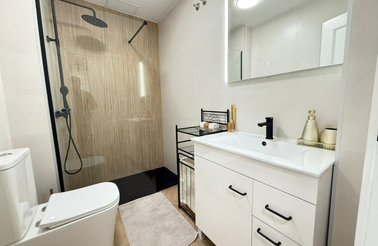 Resale - Apartment / flat -
Alicante City - Parque de las Naciones