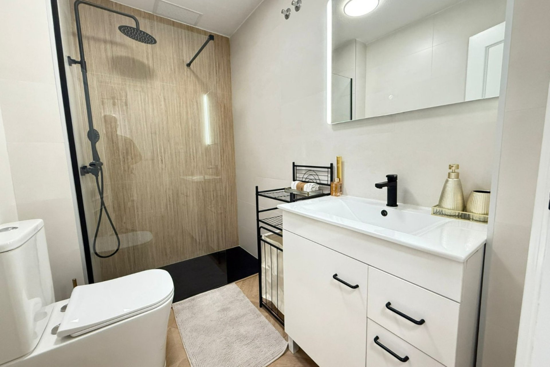 Resale - Apartment / flat -
Alicante City - Parque de las Naciones