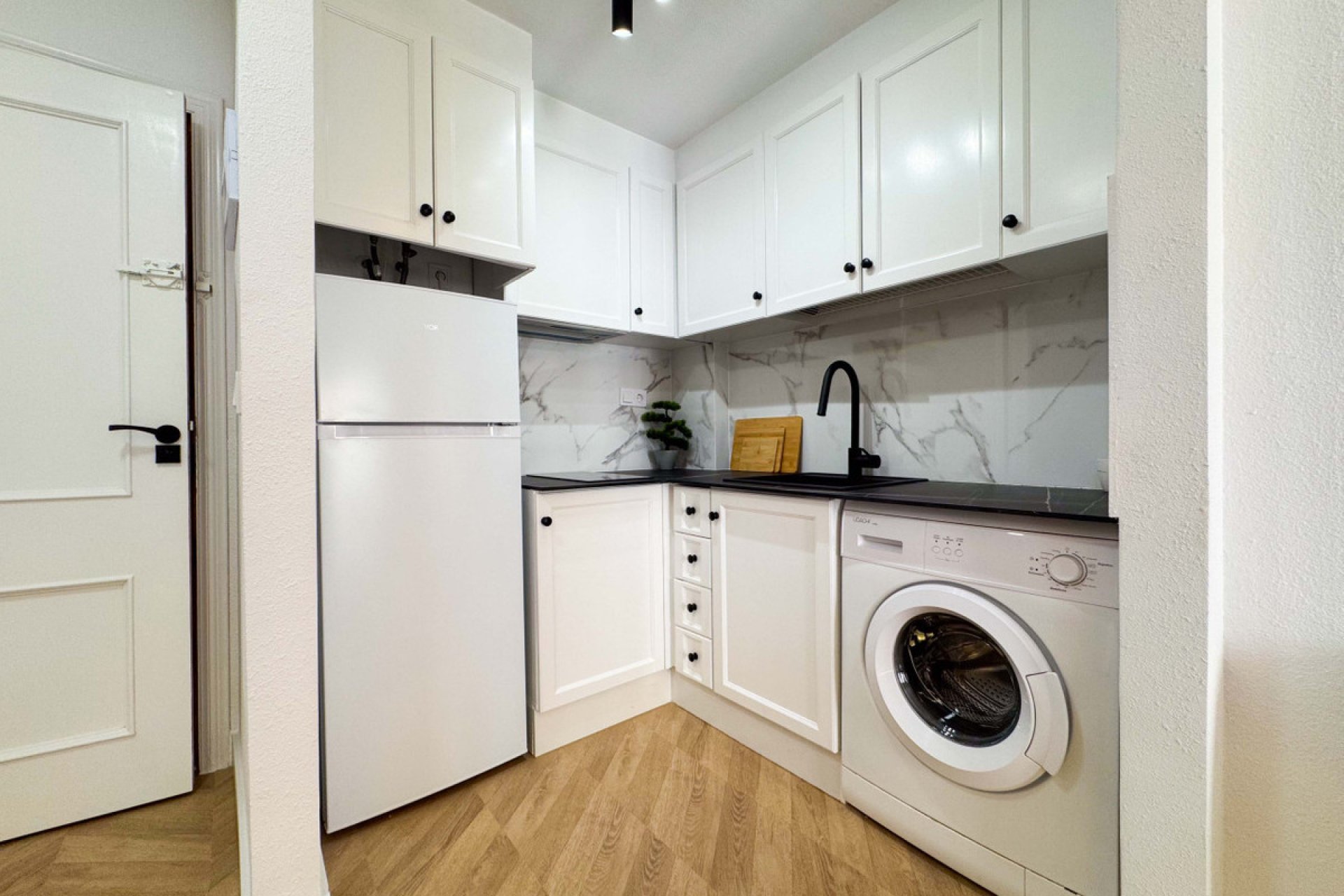 Resale - Apartment / flat -
Alicante City - Parque de las Naciones