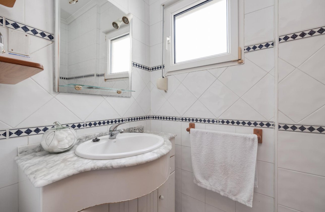 Resale - Apartment / flat -
Alicante City - Parque de las Naciones