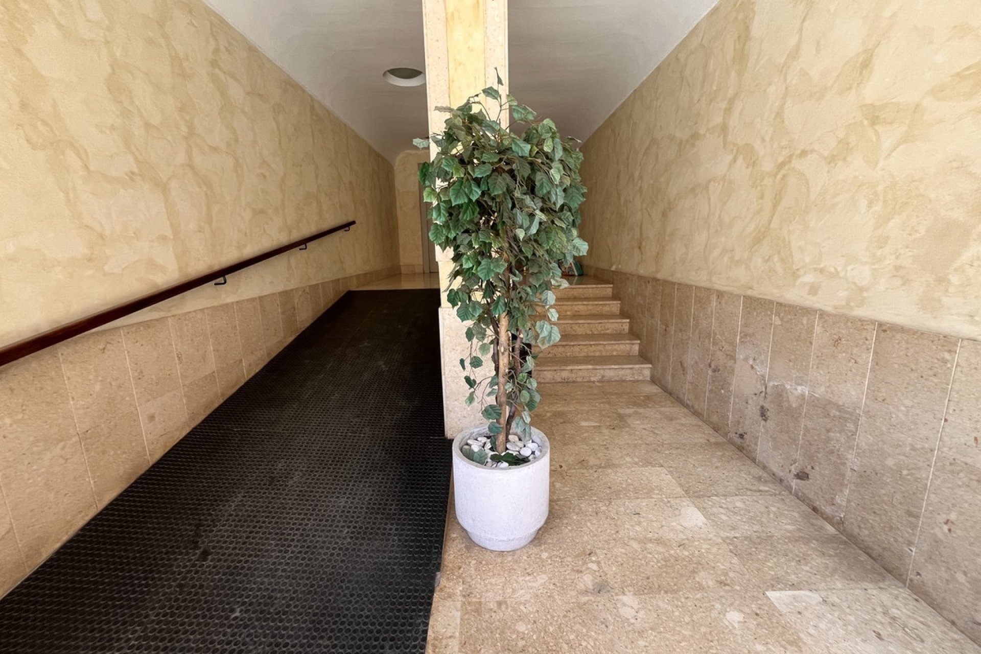 Resale - Apartment / flat -
Almoradí - Almoradi Centro