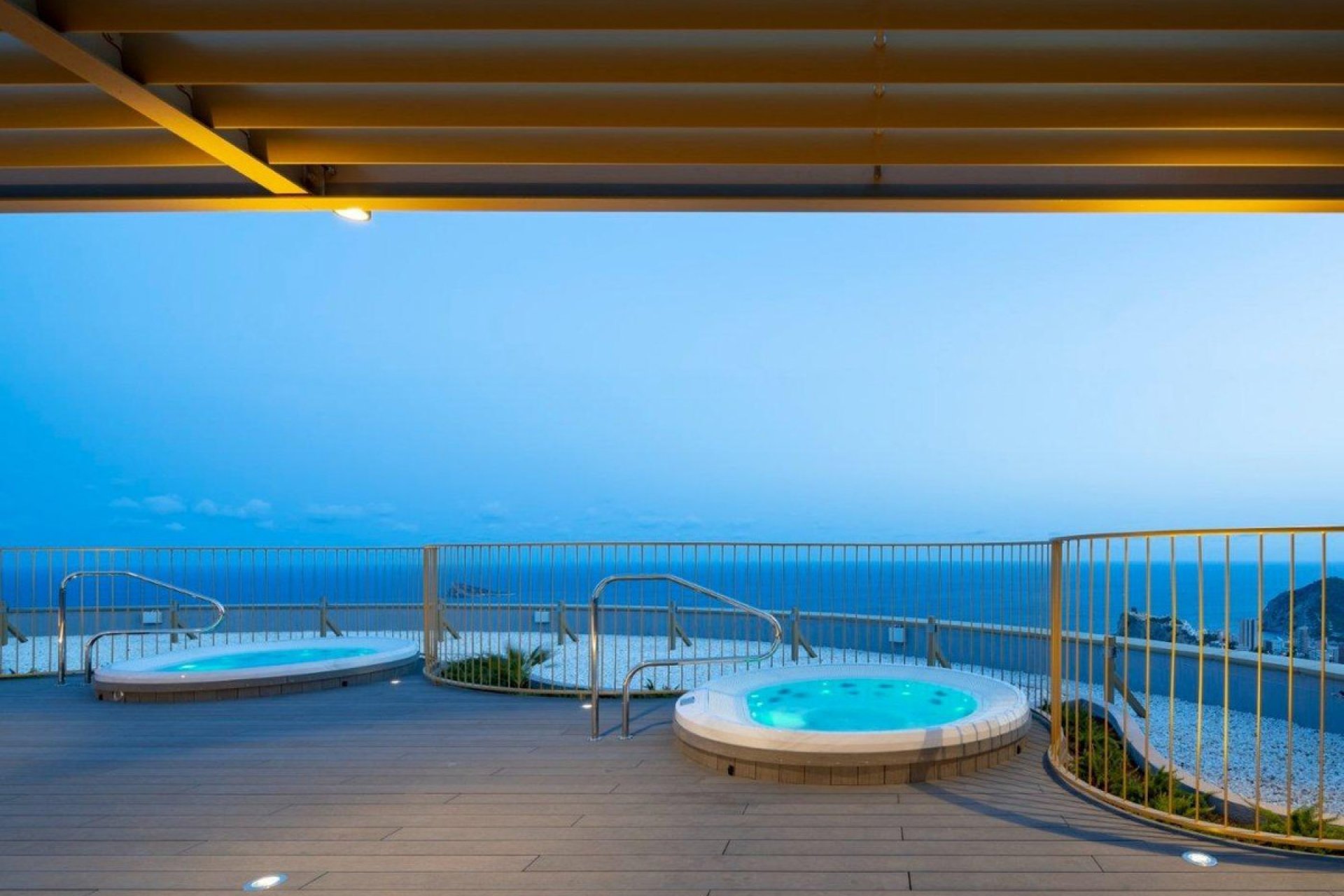 Resale - Apartment / flat -
Benidorm - Benidorm Centro