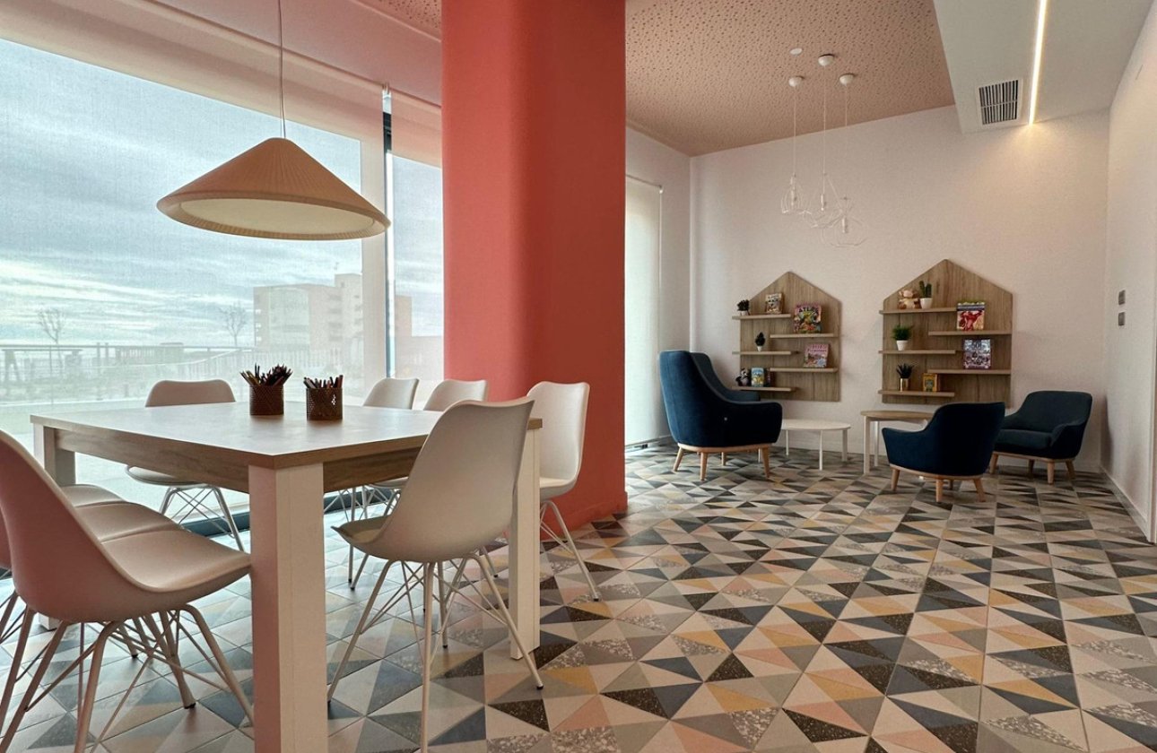 Resale - Apartment / flat -
Benidorm - Benidorm Centro