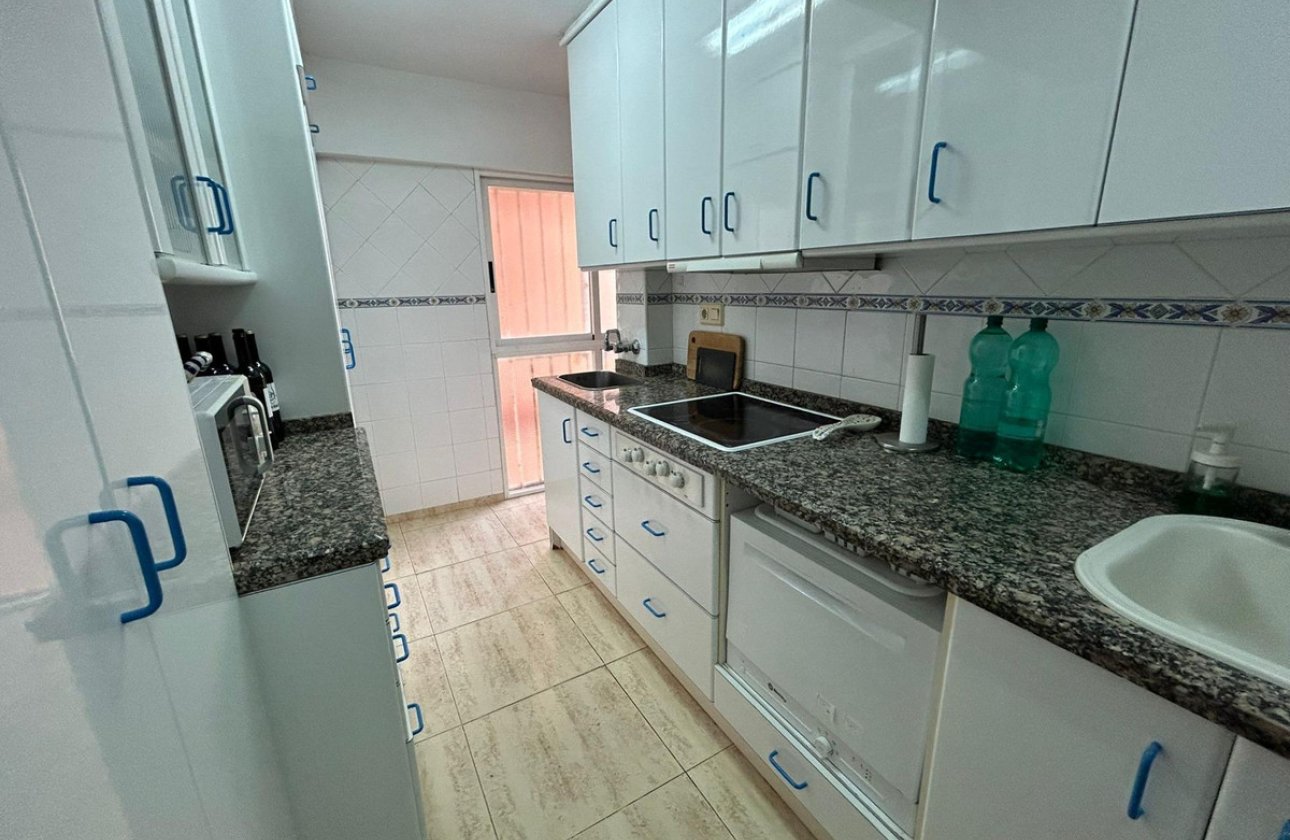 Resale - Apartment / flat -
Benidorm - Benidorm Centro