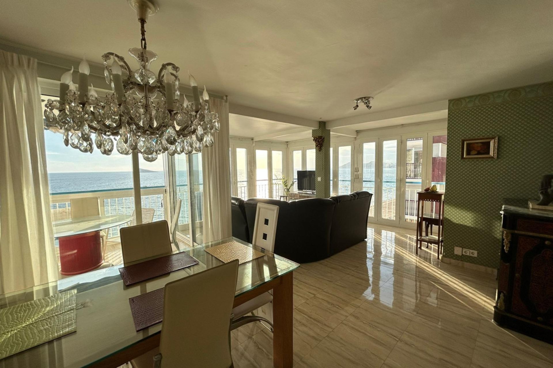 Resale - Apartment / flat -
Benidorm - Benidorm Centro