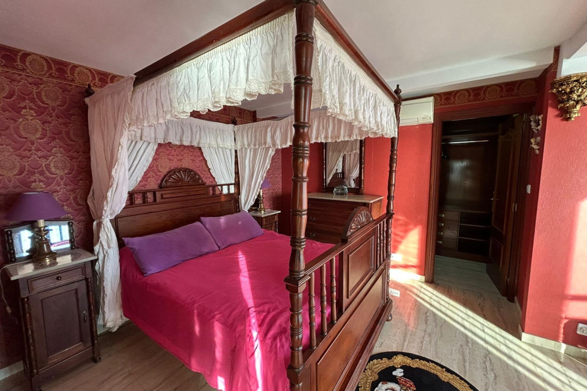 Resale - Apartment / flat -
Benidorm - Benidorm Centro