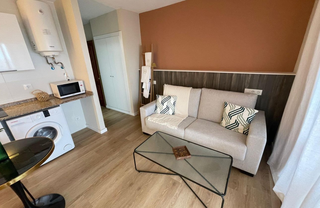 Resale - Apartment / flat -
Benidorm - Benidorm Centro