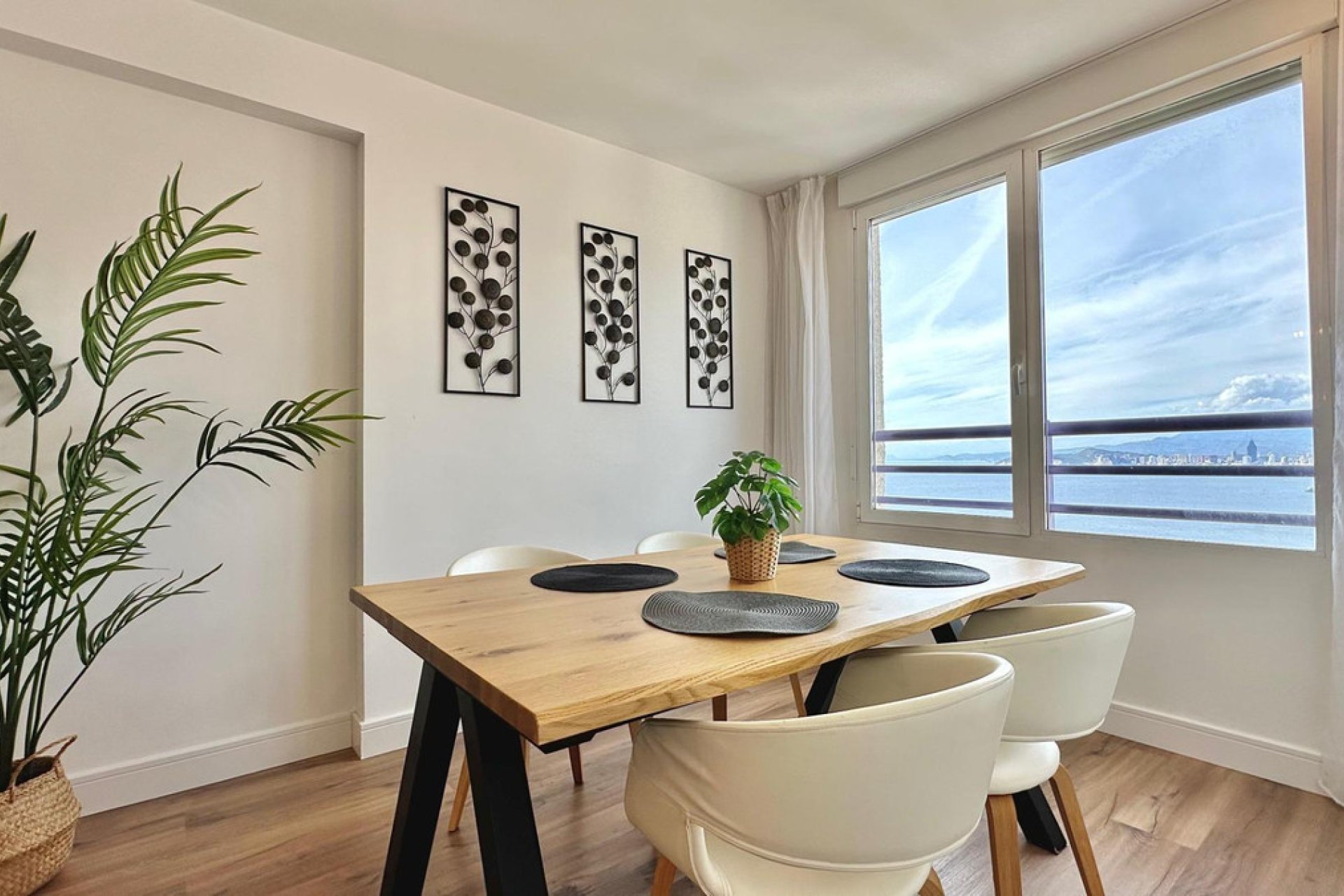 Resale - Apartment / flat -
Benidorm - Benidorm Centro